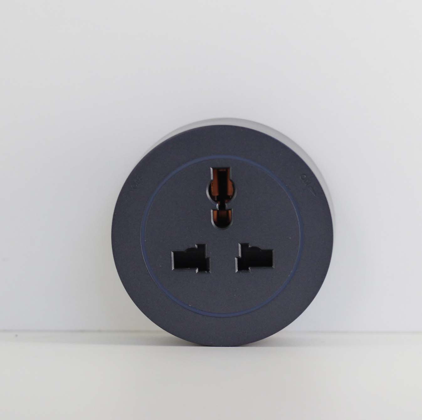 Universal socket - Разетка Саарал